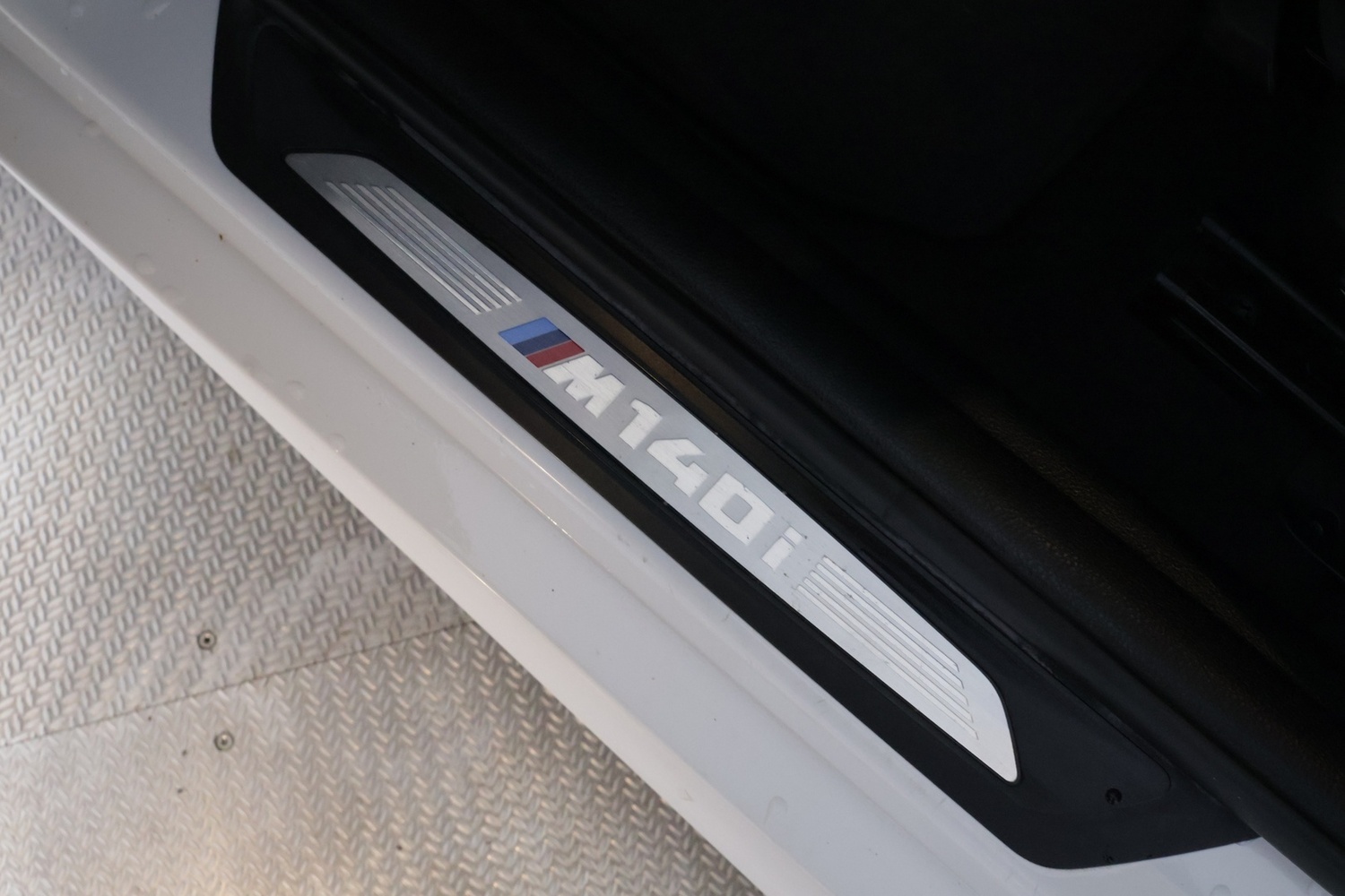 BMW M140i vaihtoauto