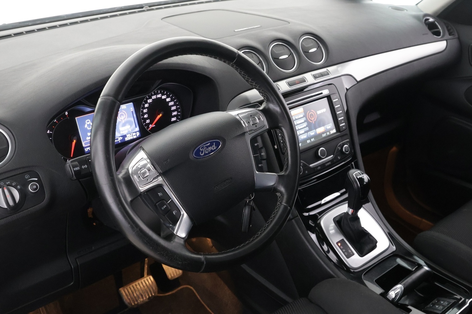 Ford S-MAX vaihtoauto