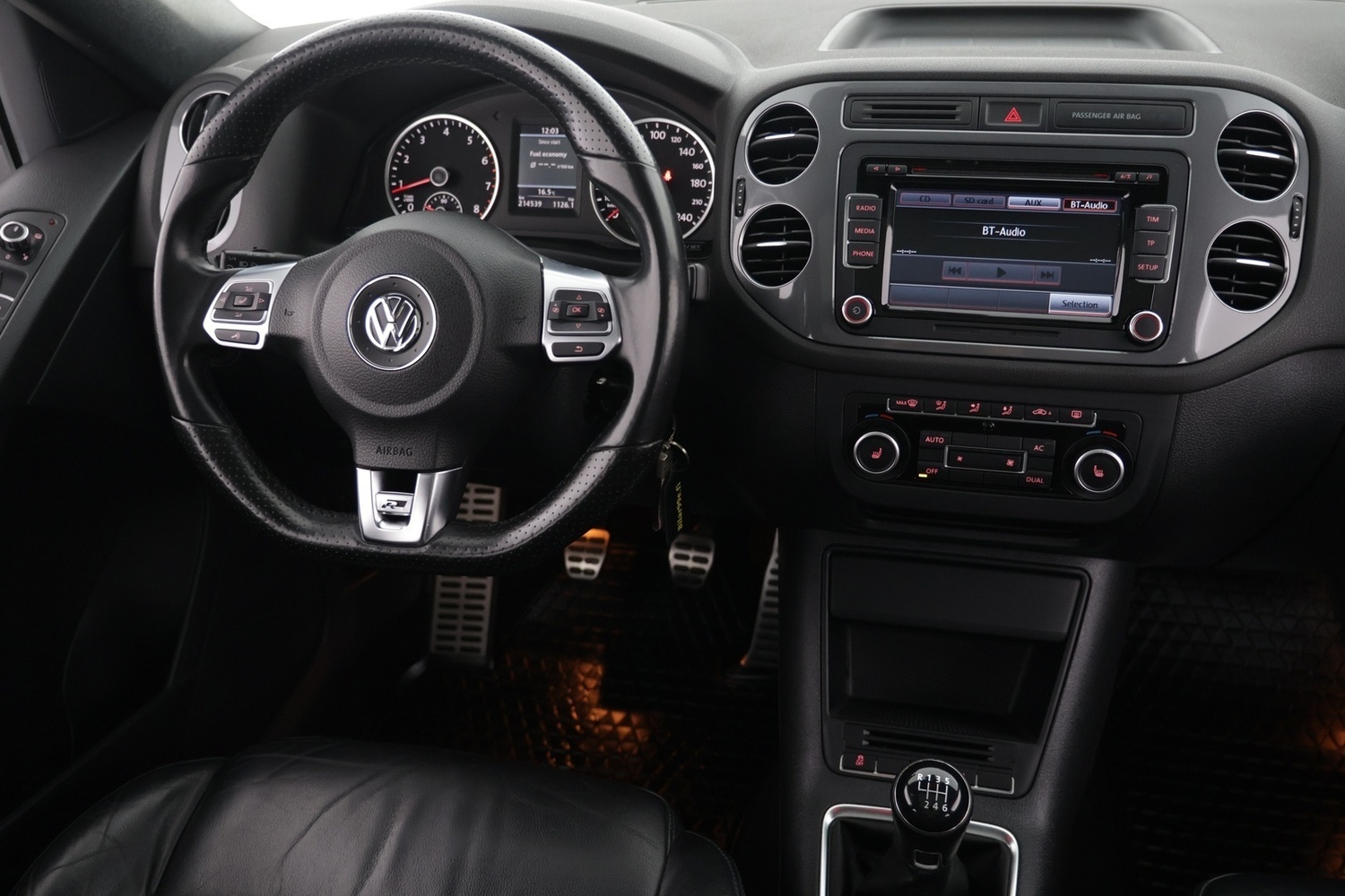 Volkswagen Tiguan vaihtoauto