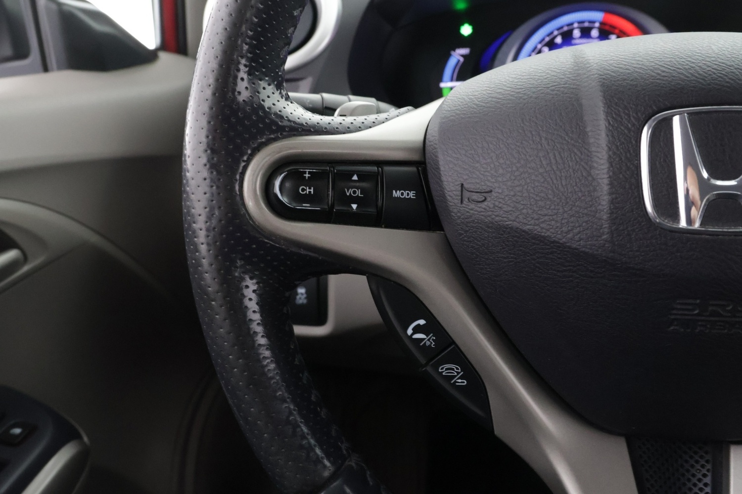 Honda Insight vaihtoauto