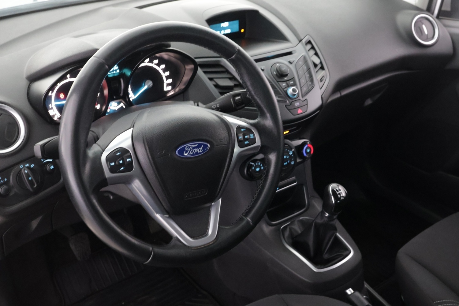 Ford Fiesta vaihtoauto