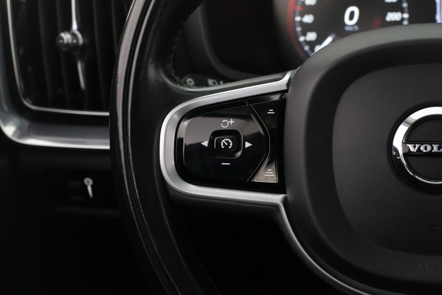 Volvo V60 Cross Country vaihtoauto
