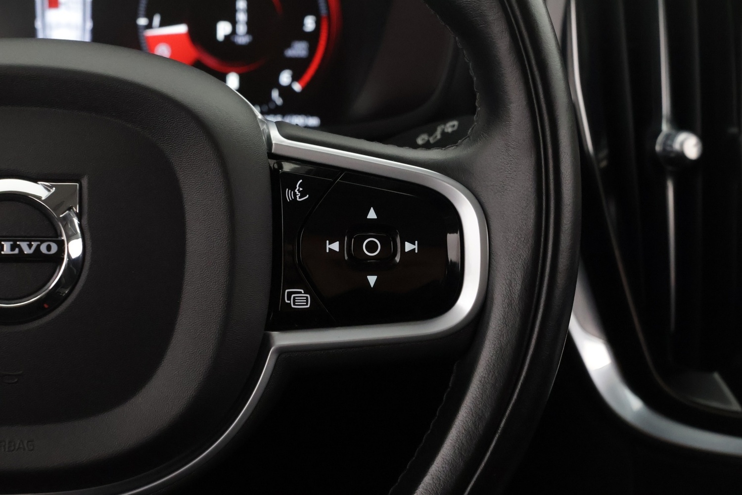 Volvo V60 Cross Country vaihtoauto