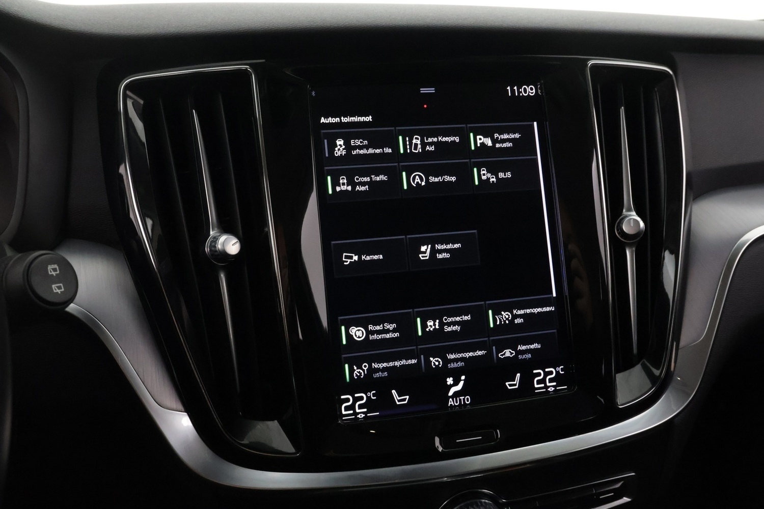 Volvo V60 Cross Country vaihtoauto
