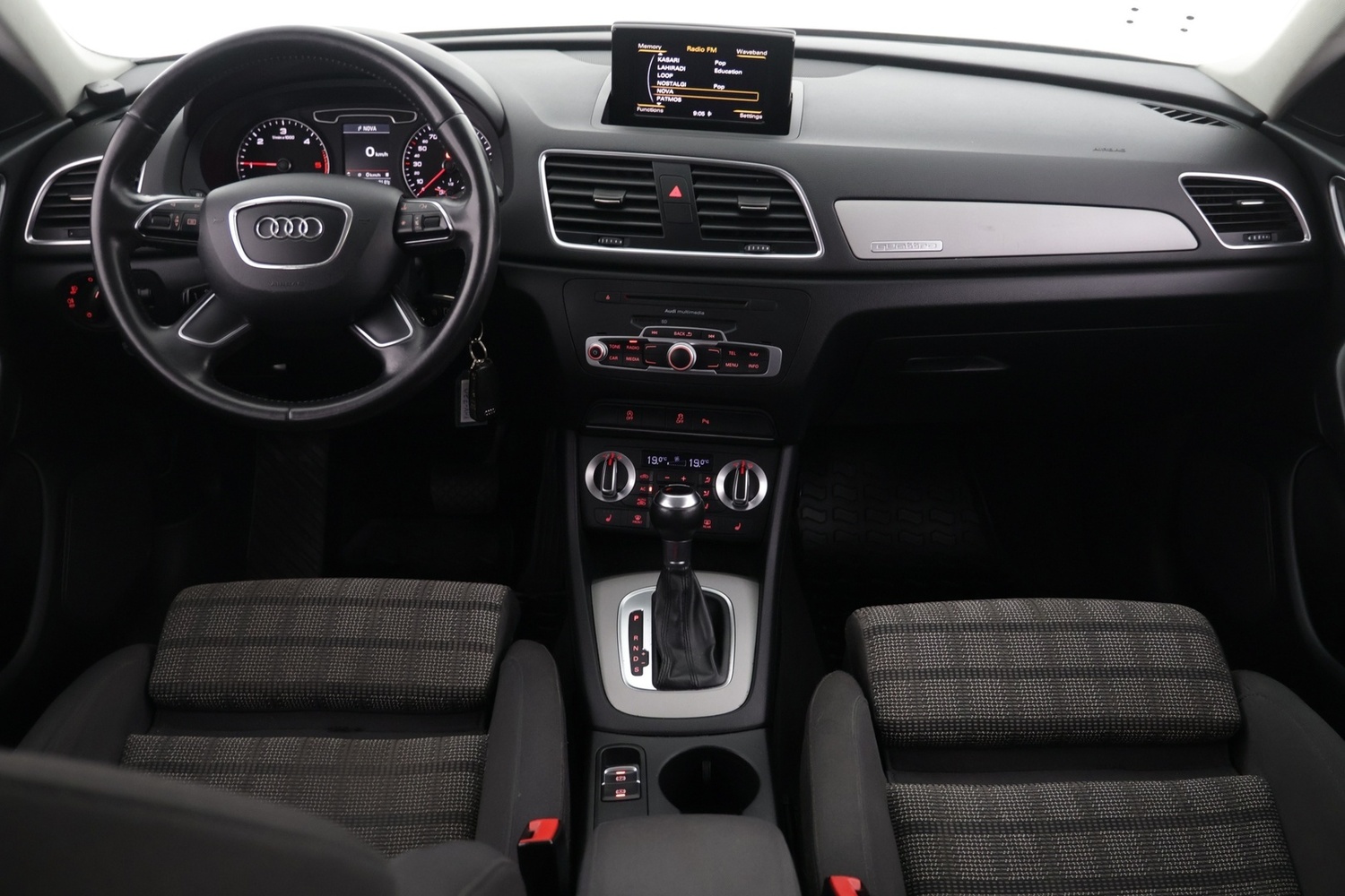 Audi Q3 vaihtoauto