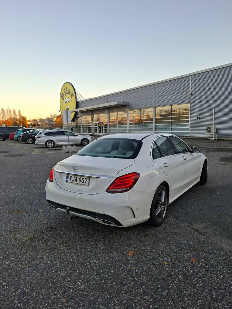 Mercedes-Benz C vaihtoauto