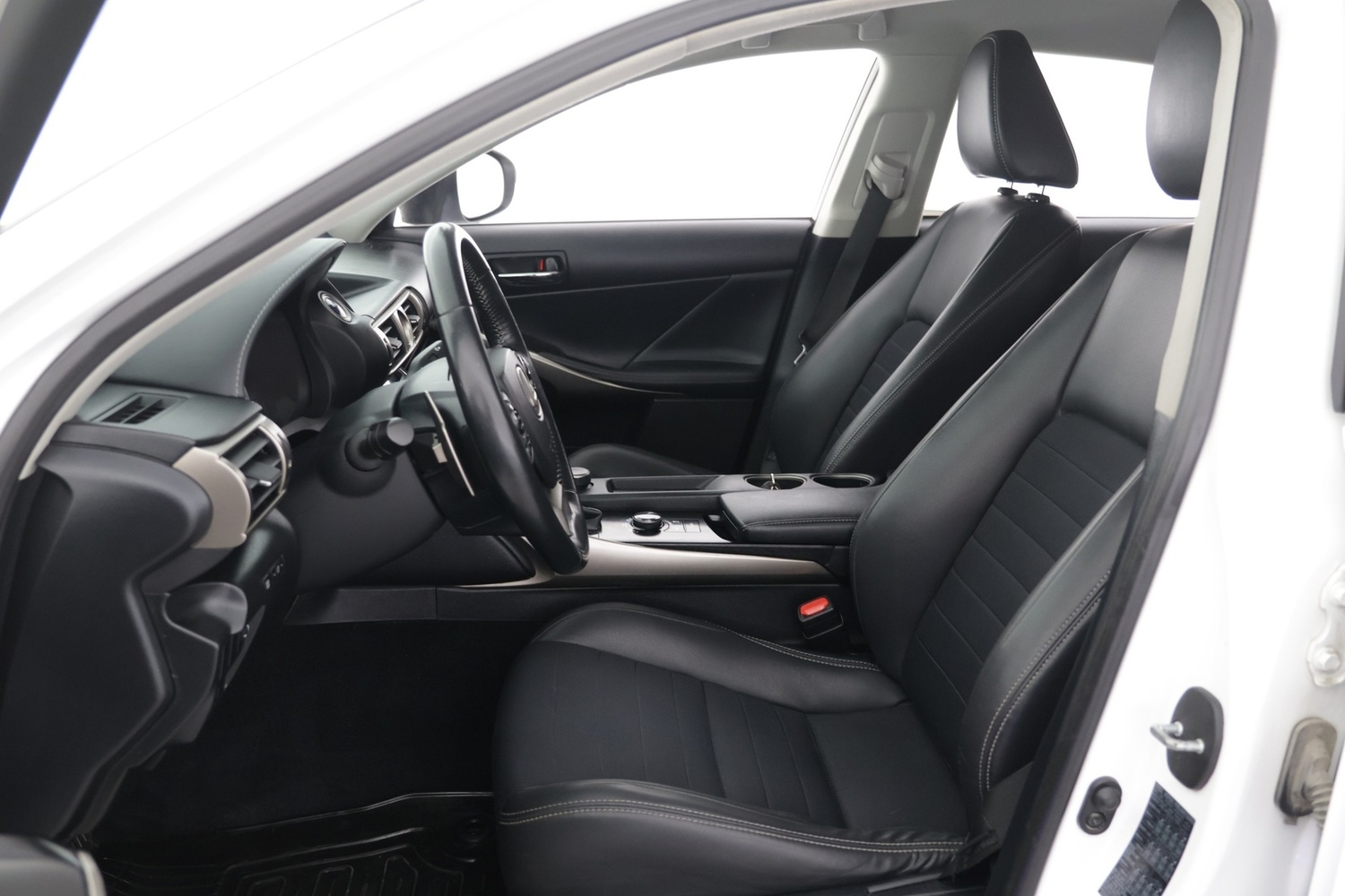 Lexus IS vaihtoauto