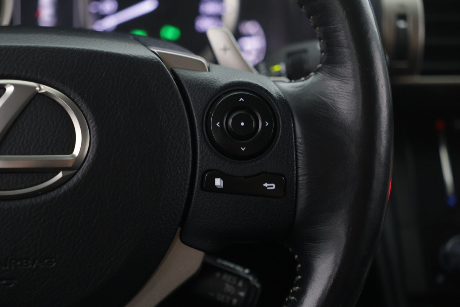 Lexus IS vaihtoauto