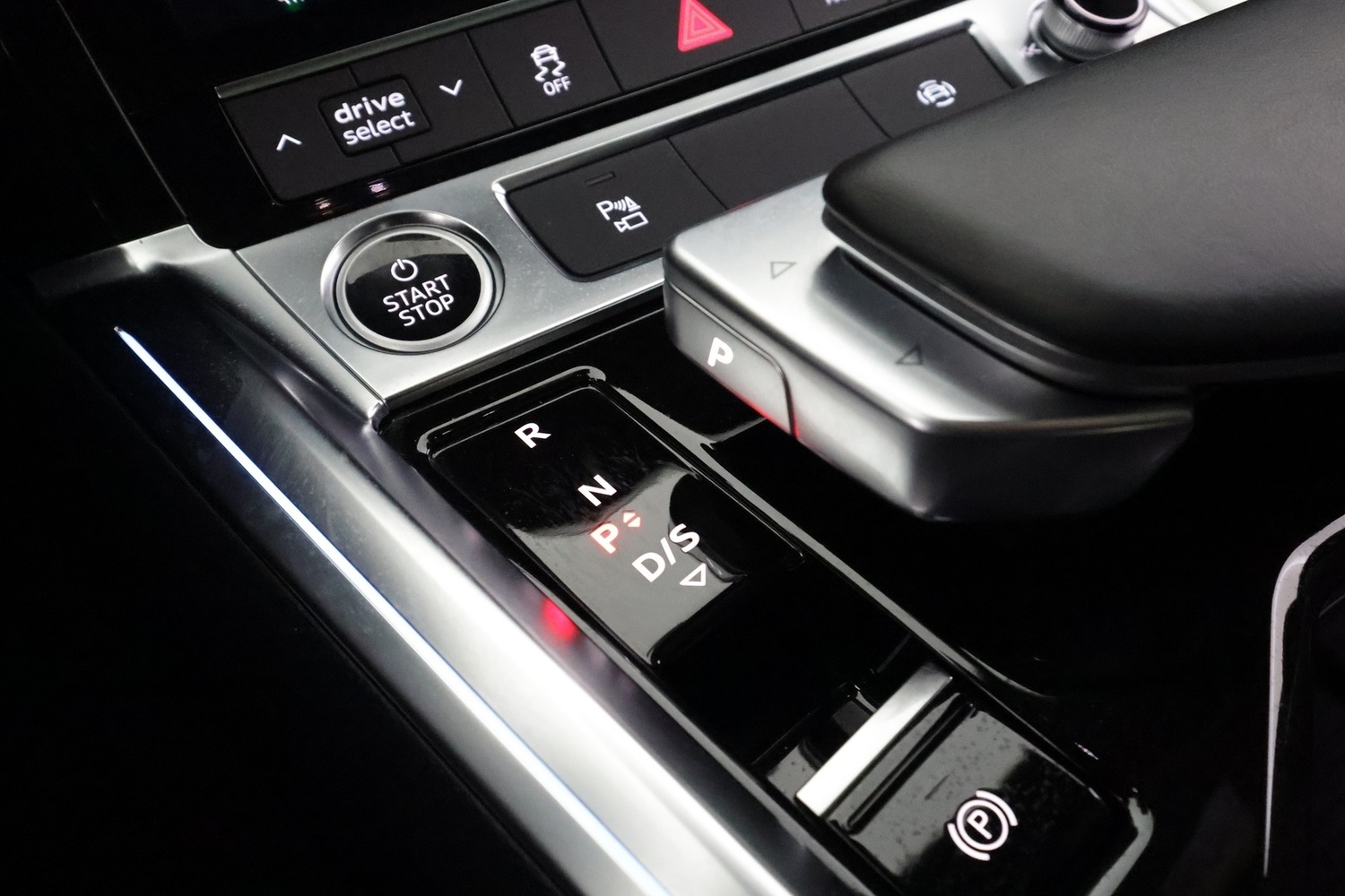 Audi Q8 e-tron vaihtoauto
