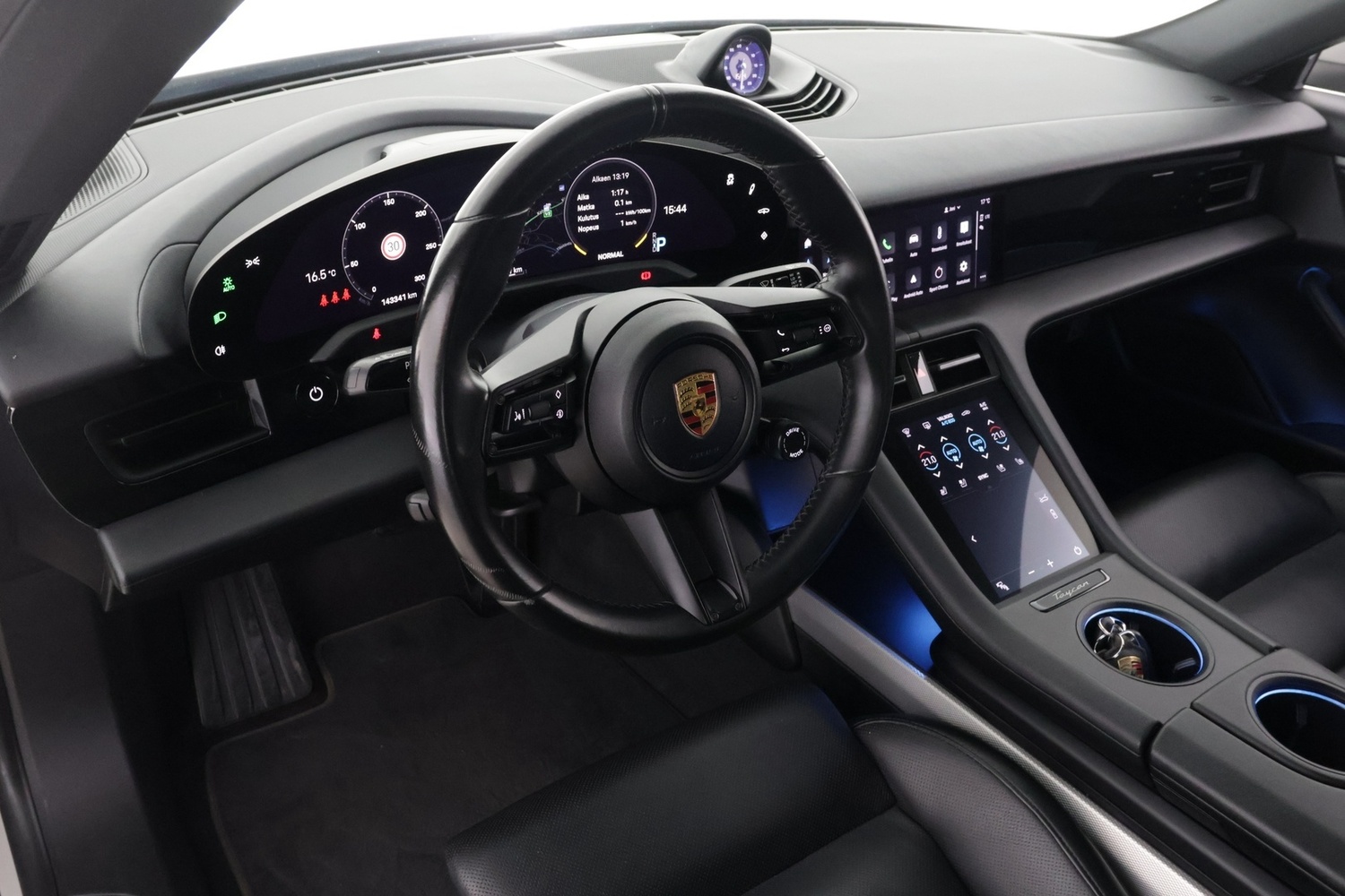 Porsche Taycan vaihtoauto