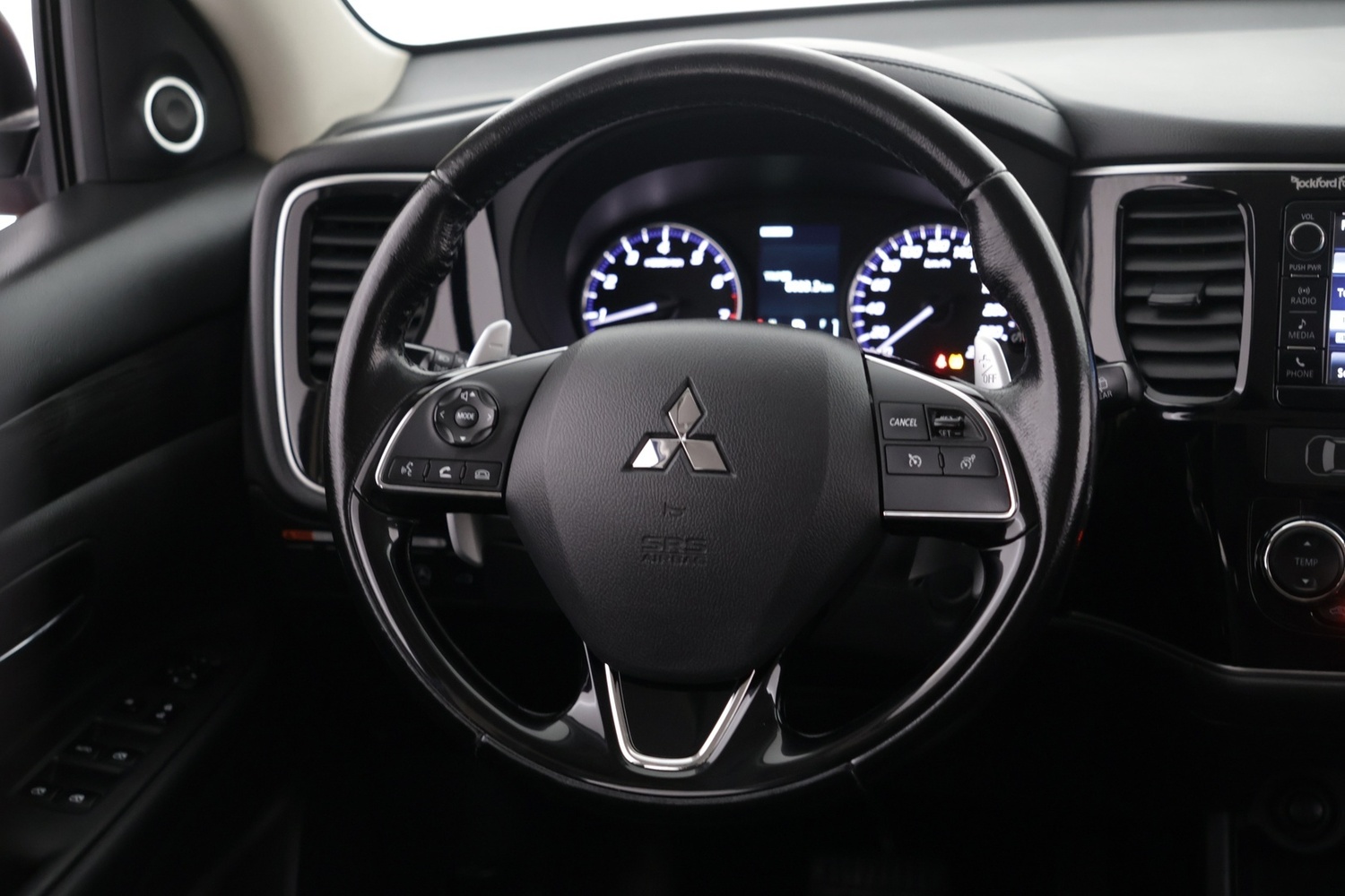 Mitsubishi Outlander vaihtoauto