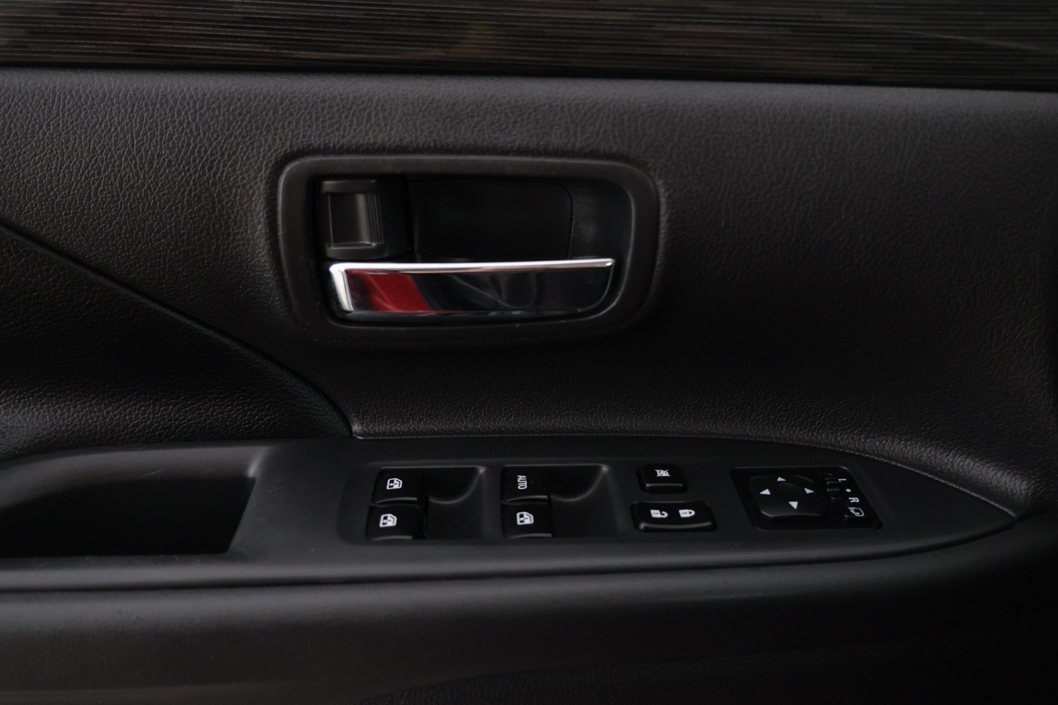 Mitsubishi Outlander vaihtoauto