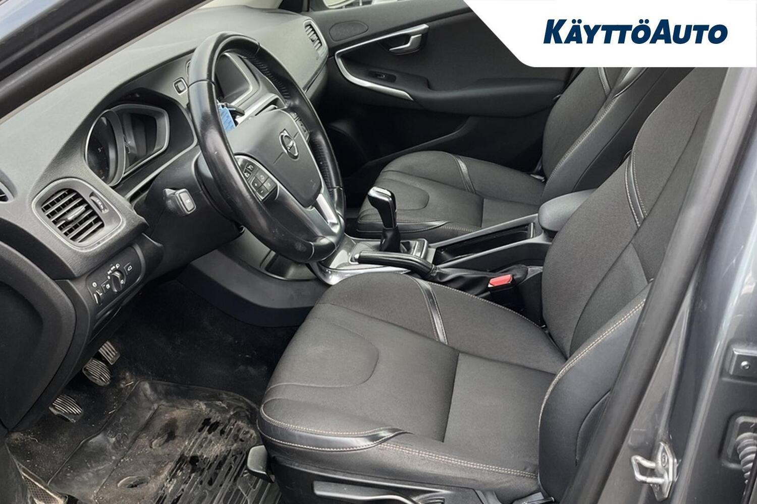Volvo V40 Cross Country vaihtoauto
