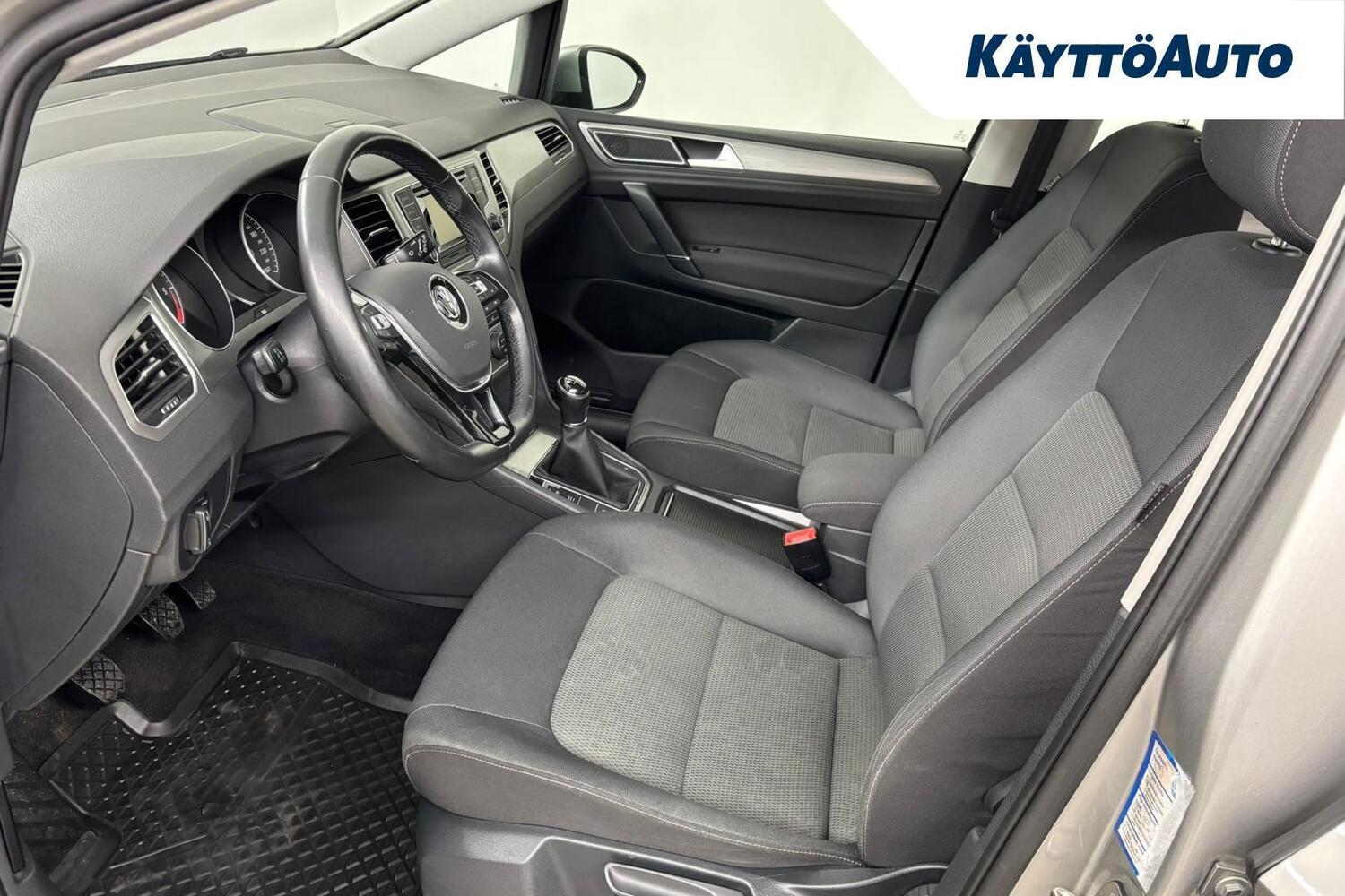 Volkswagen Golf Sportsvan vaihtoauto