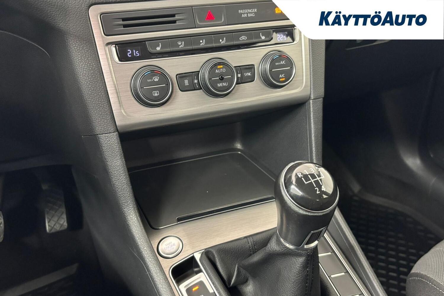 Volkswagen Golf Sportsvan vaihtoauto
