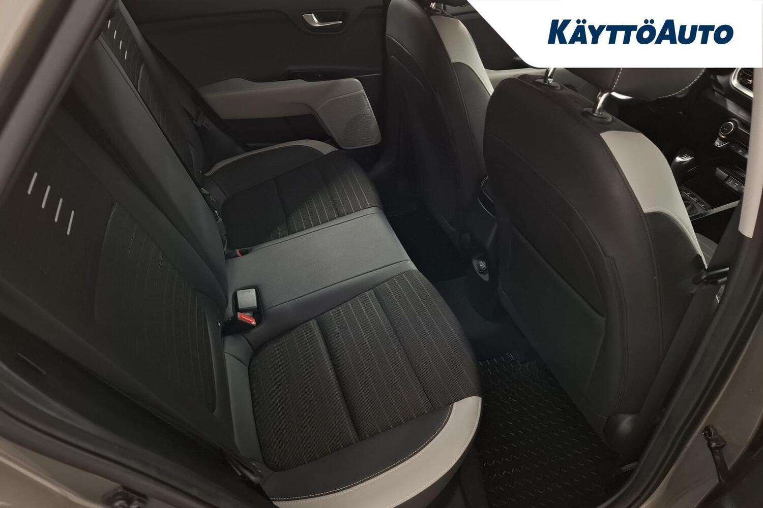 Kia Stonic vaihtoauto
