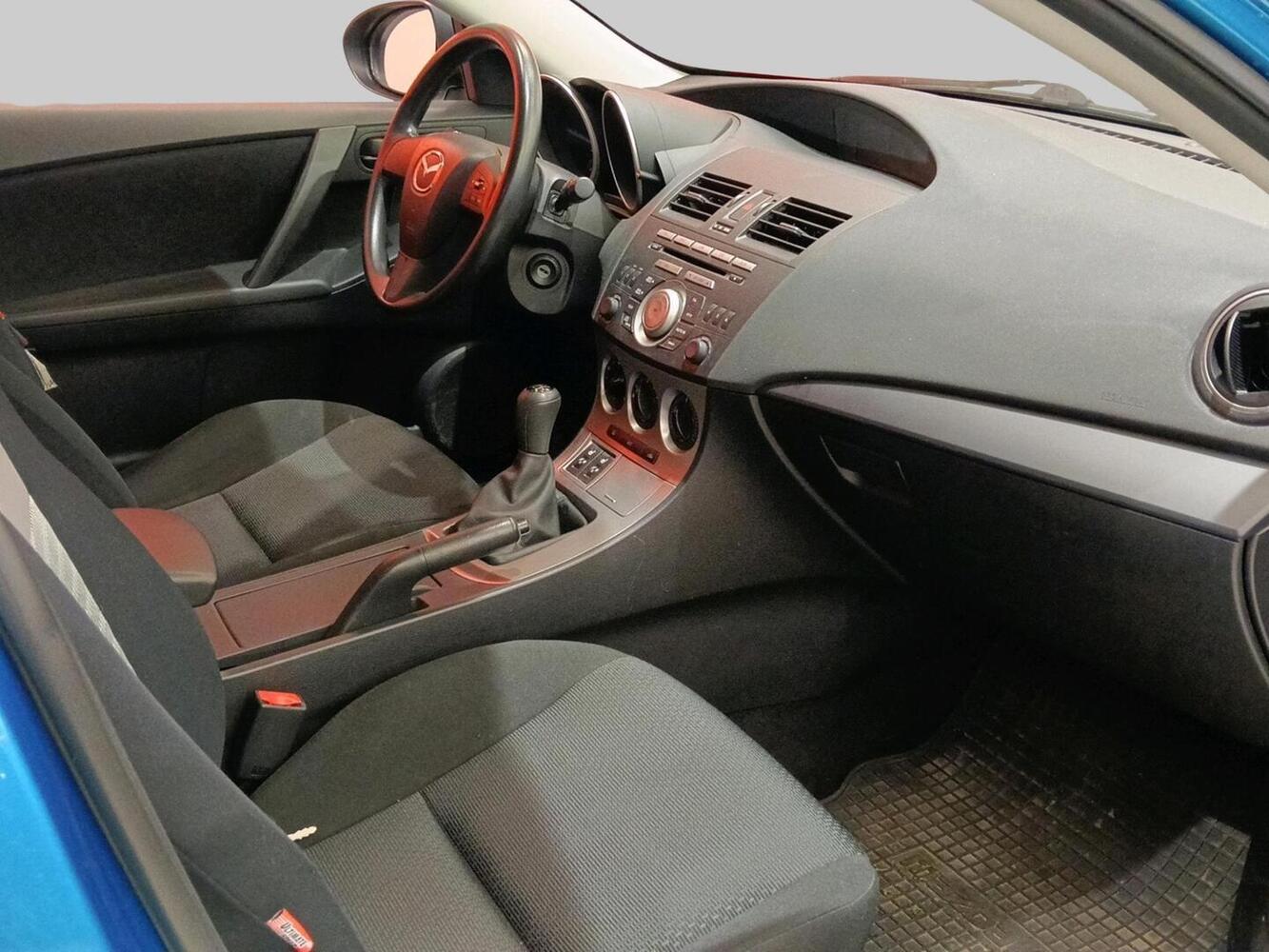 Mazda 3 vaihtoauto