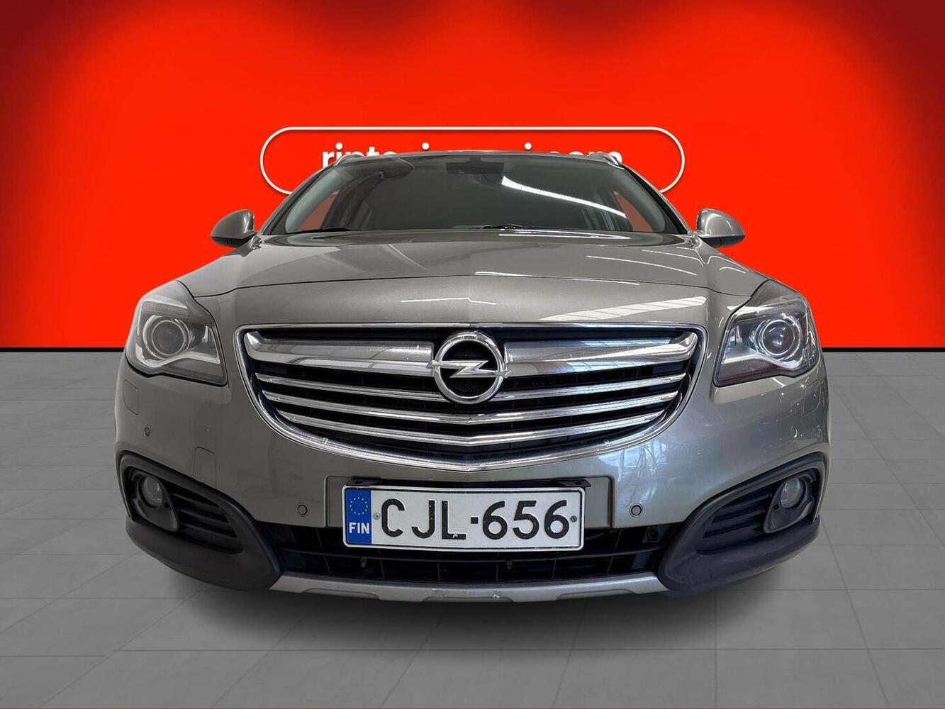 Opel Insignia vaihtoauto