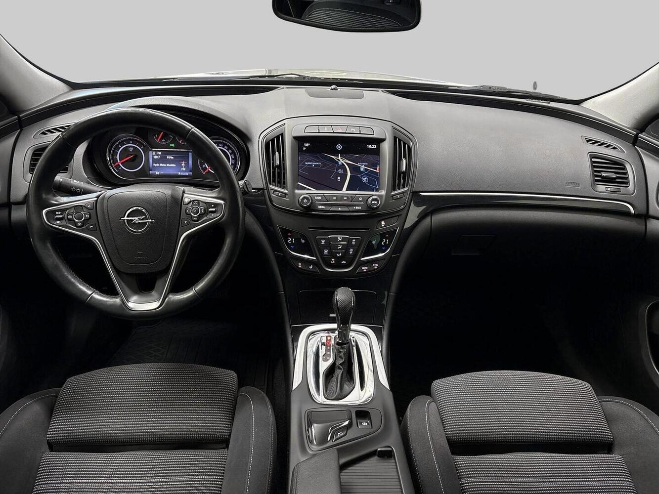 Opel Insignia vaihtoauto