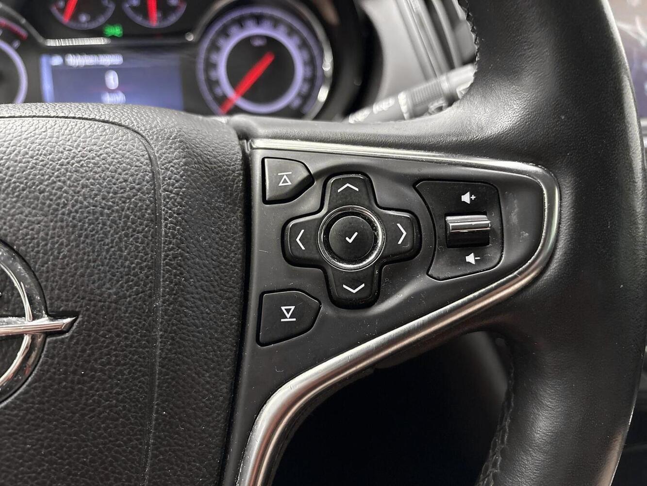 Opel Insignia vaihtoauto