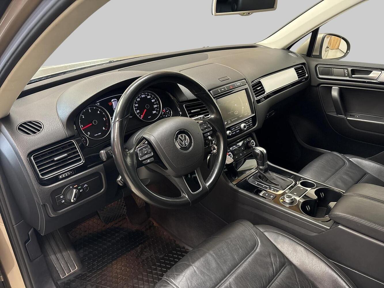 Volkswagen Touareg vaihtoauto