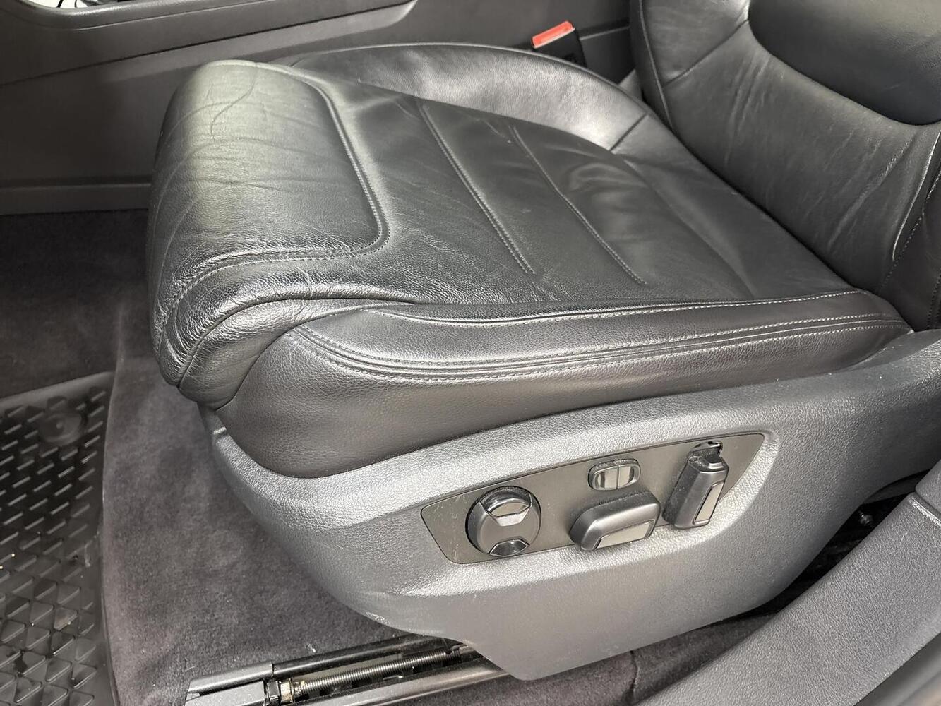 Volkswagen Touareg vaihtoauto