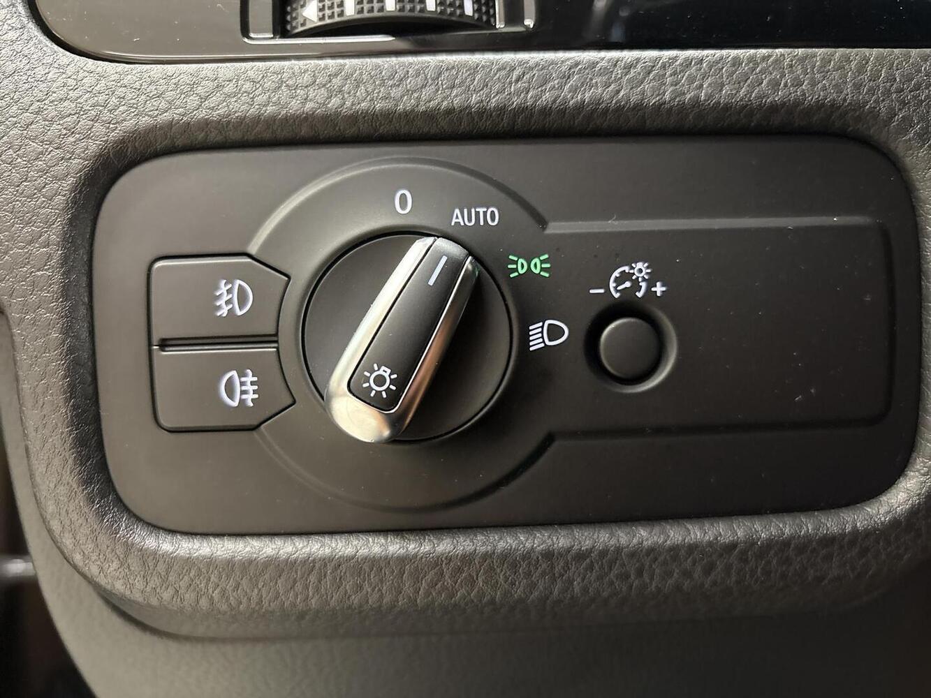 Volkswagen Touareg vaihtoauto