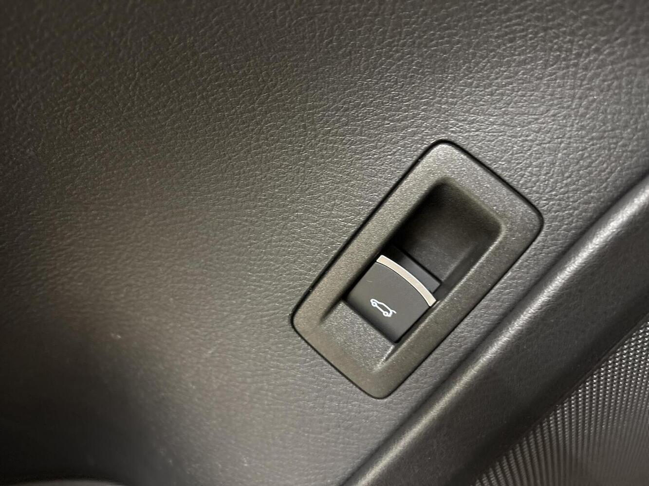 Volkswagen Touareg vaihtoauto