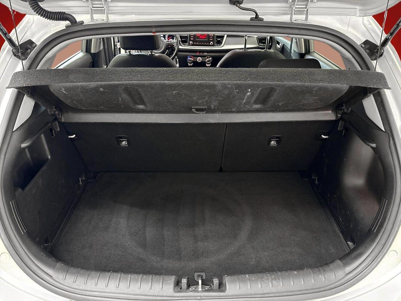 Kia Rio vaihtoauto