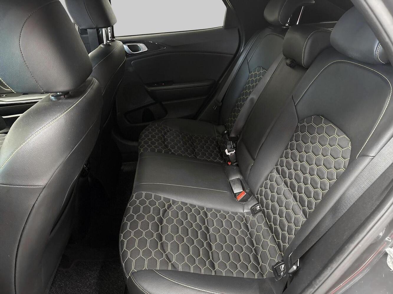 Kia XCeed vaihtoauto