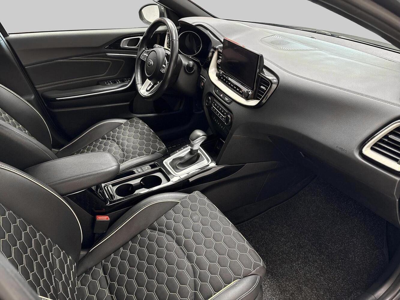 Kia XCeed vaihtoauto