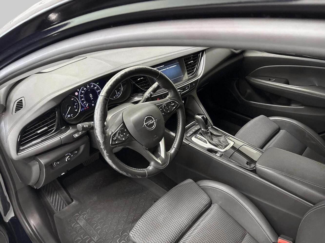 Opel Insignia vaihtoauto