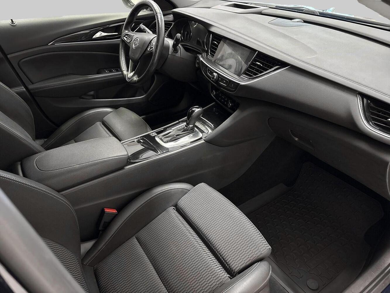 Opel Insignia vaihtoauto