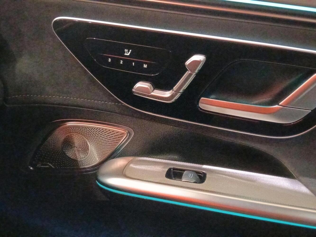 Mercedes-Benz EQE vaihtoauto