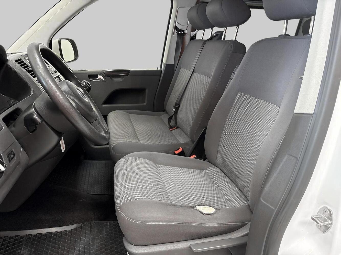 Volkswagen Caravelle vaihtoauto