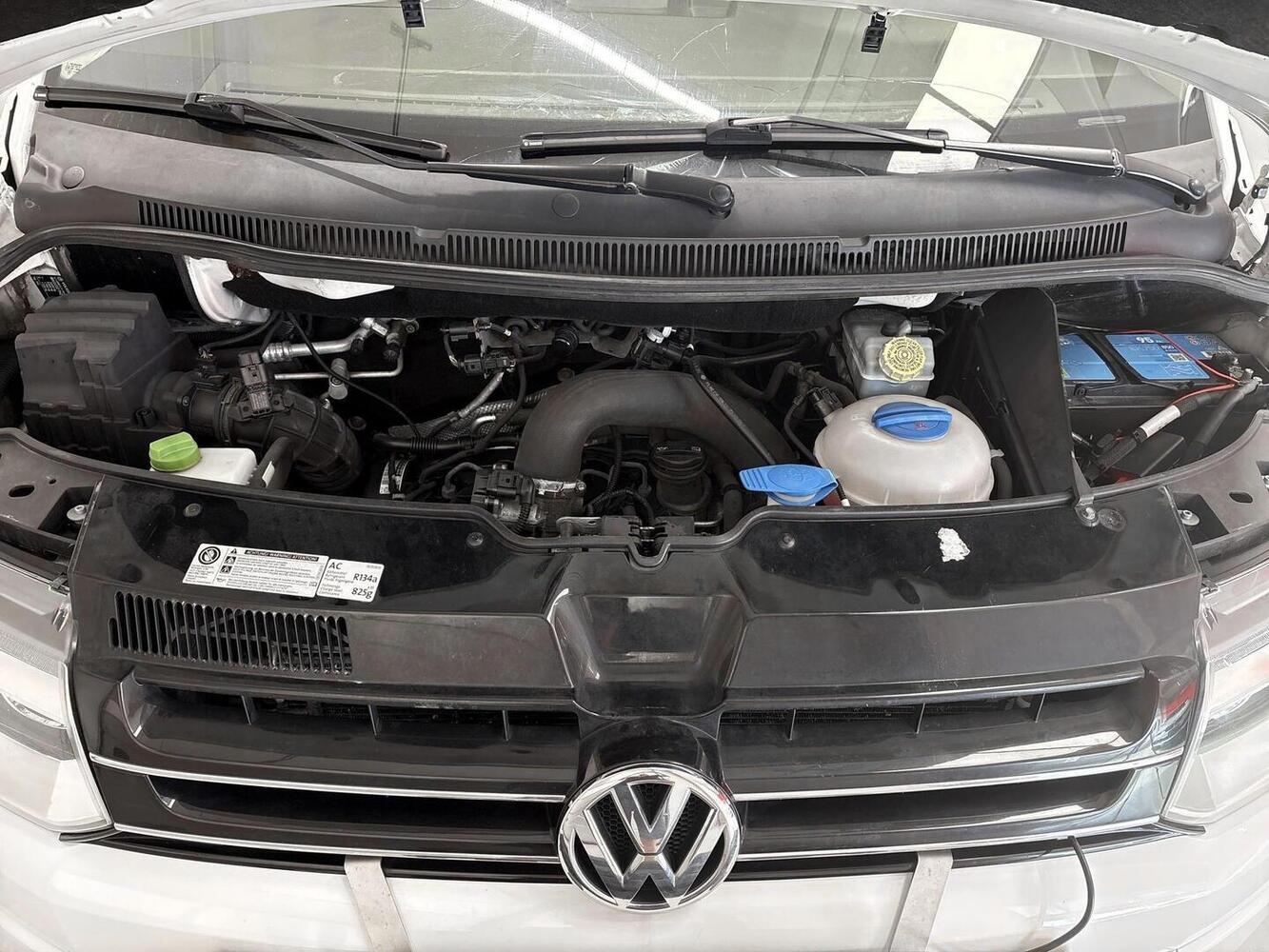 Volkswagen Caravelle vaihtoauto