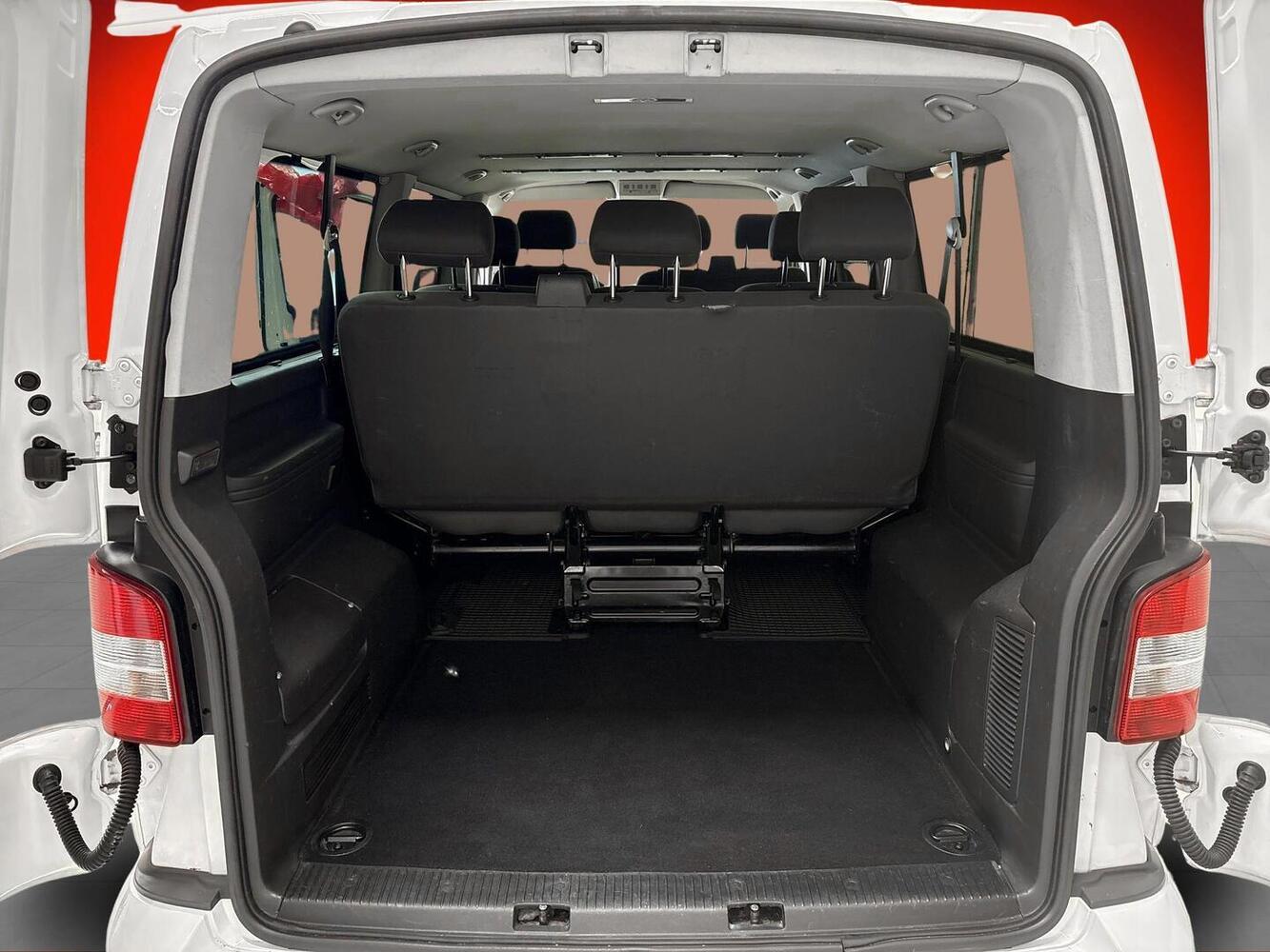 Volkswagen Caravelle vaihtoauto