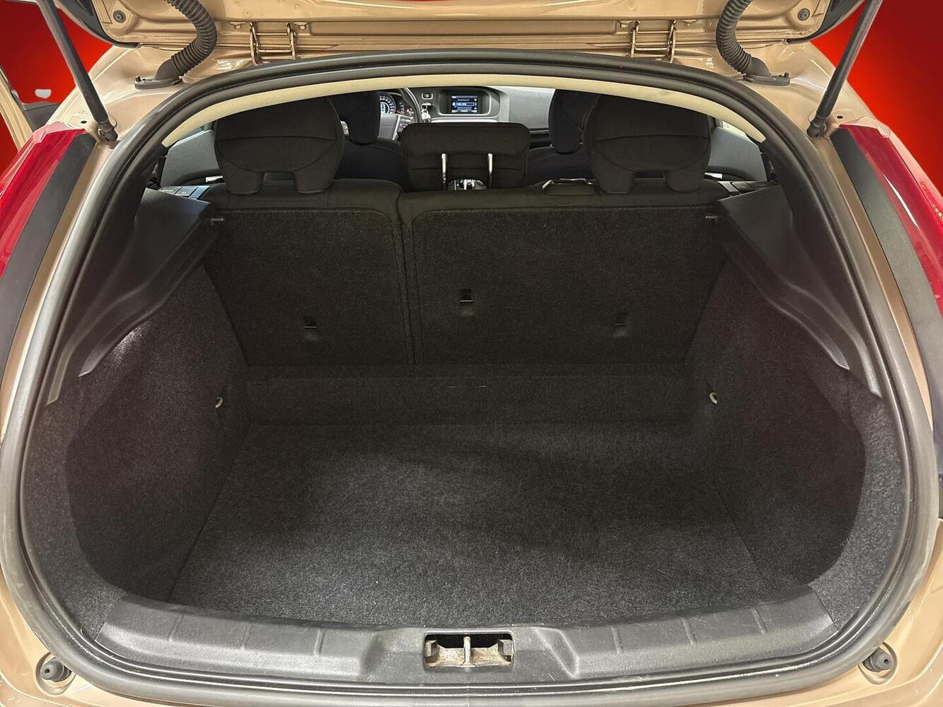 Volvo V40 vaihtoauto