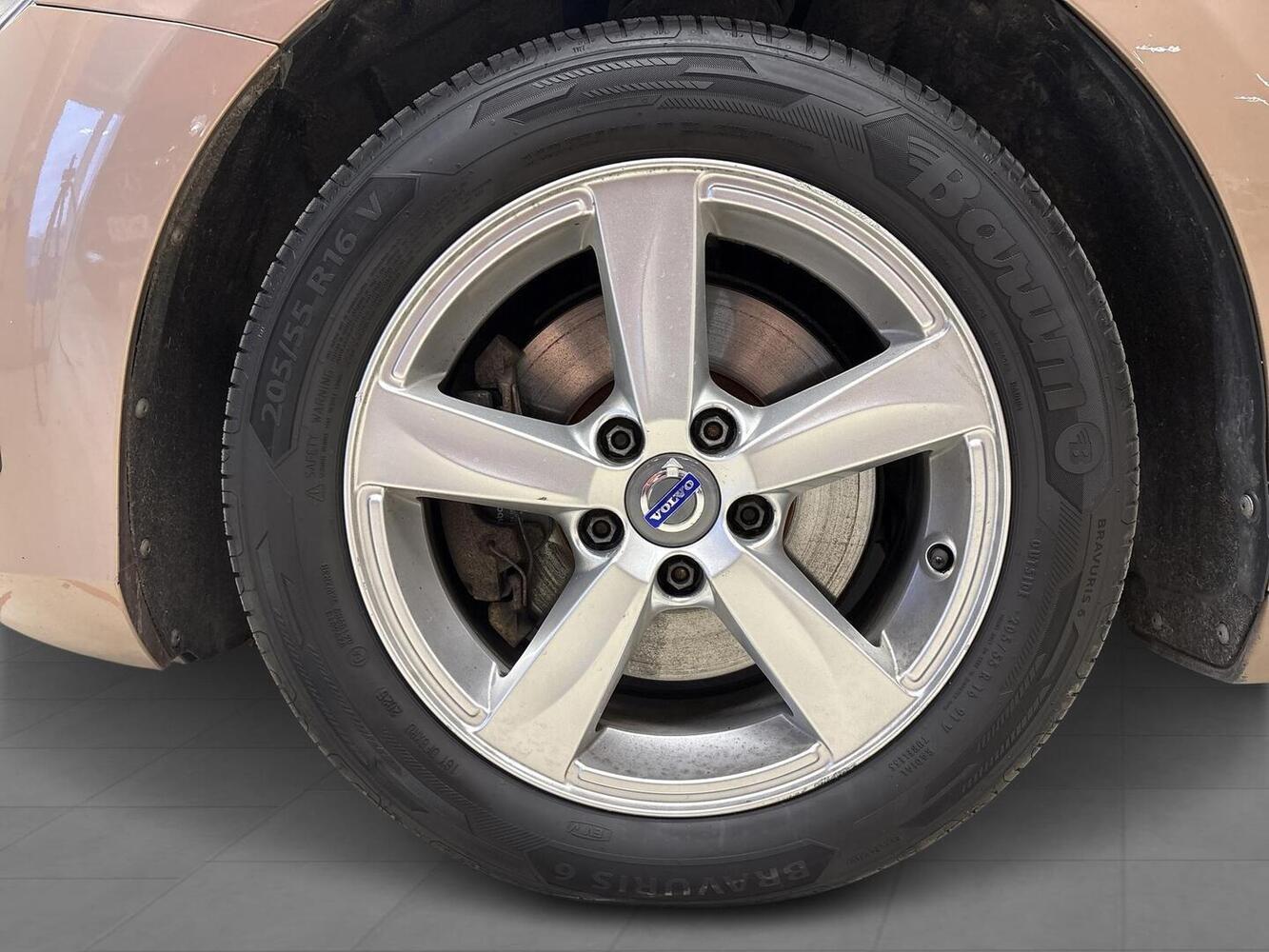 Volvo V40 vaihtoauto