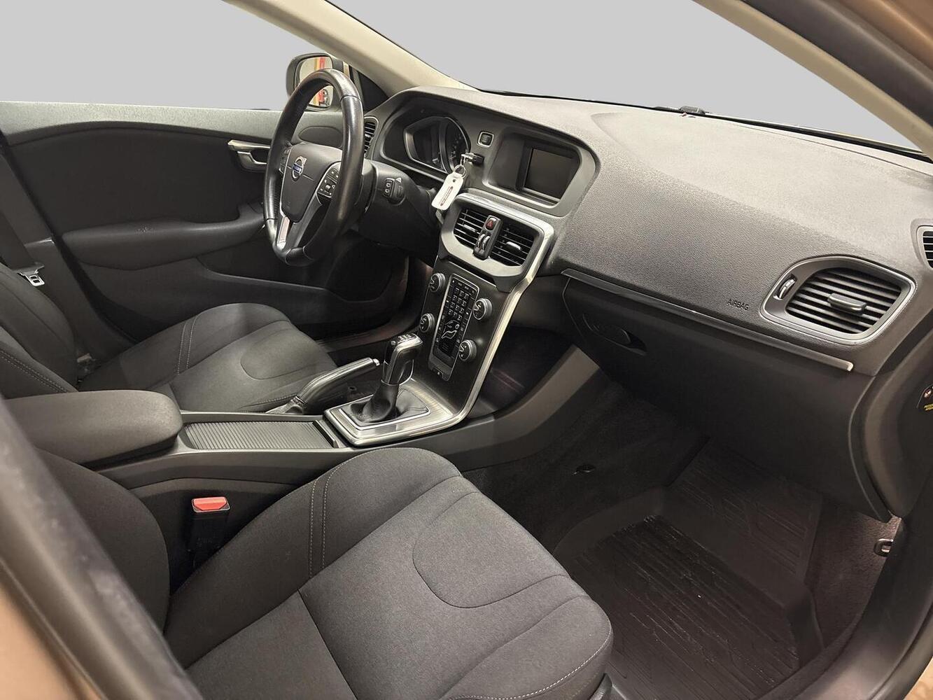 Volvo V40 vaihtoauto