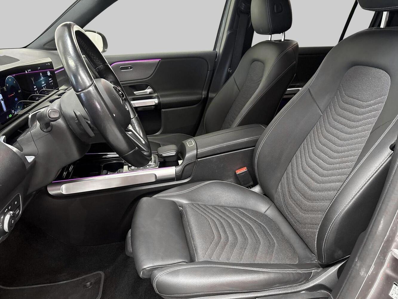 Mercedes-Benz EQB vaihtoauto