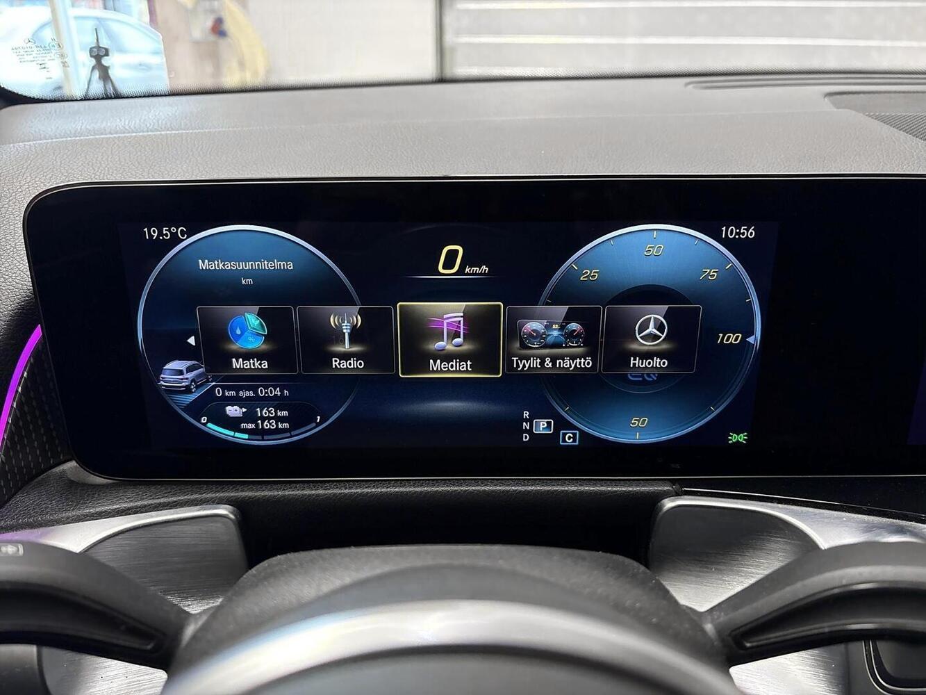 Mercedes-Benz EQB vaihtoauto