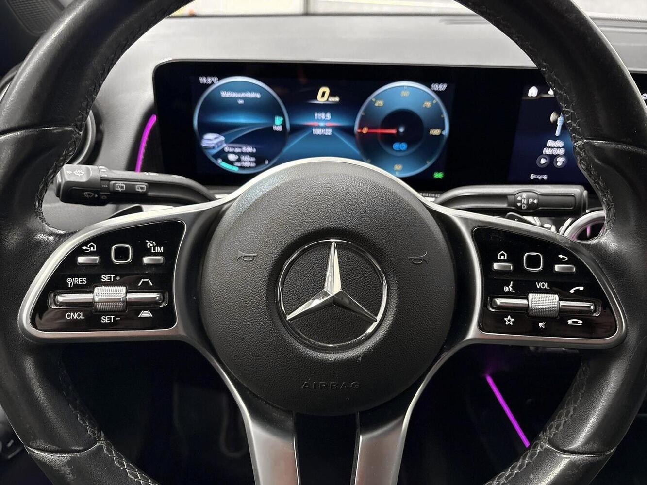 Mercedes-Benz EQB vaihtoauto