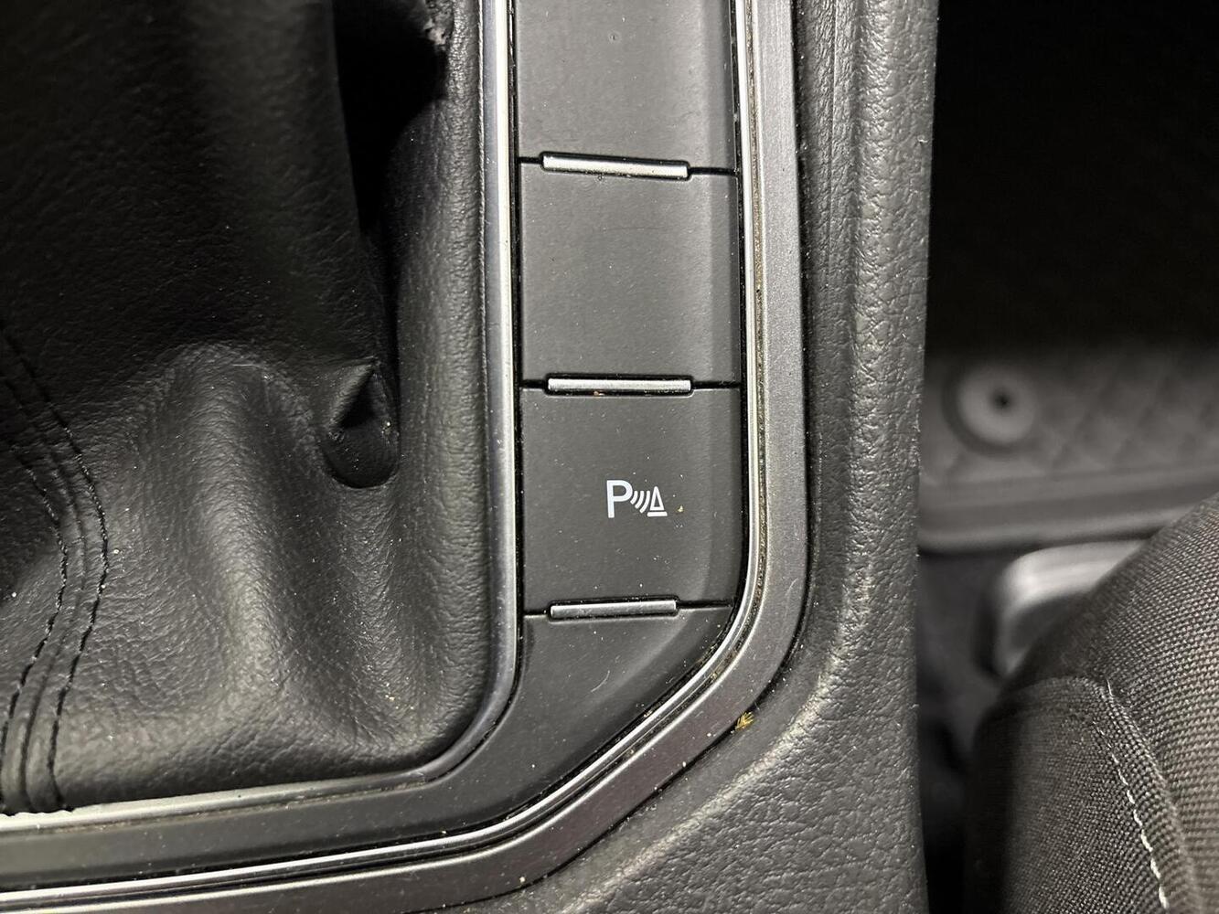 Volkswagen Golf Sportsvan vaihtoauto