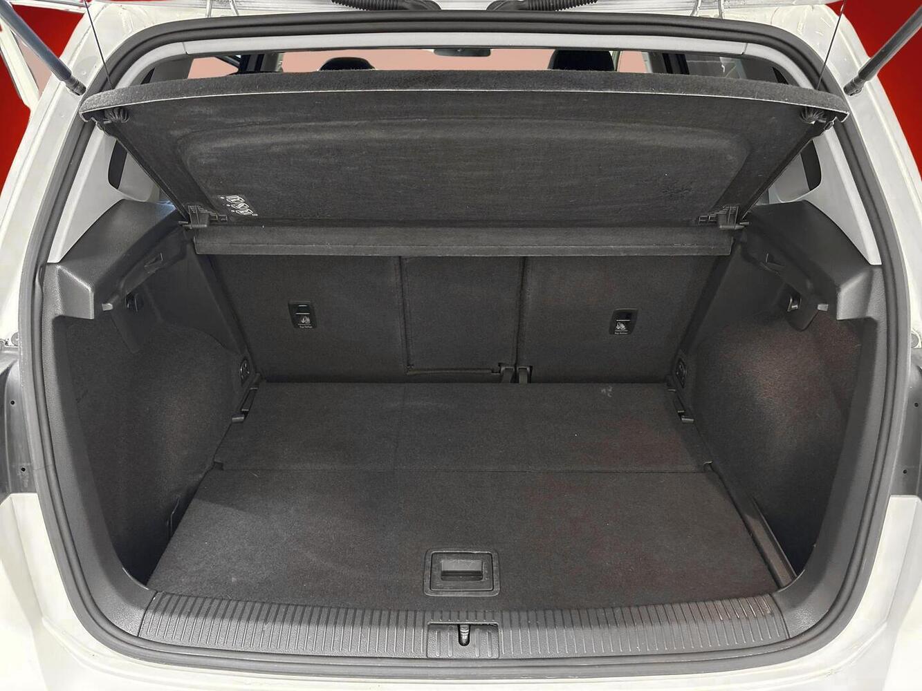 Volkswagen Golf Sportsvan vaihtoauto