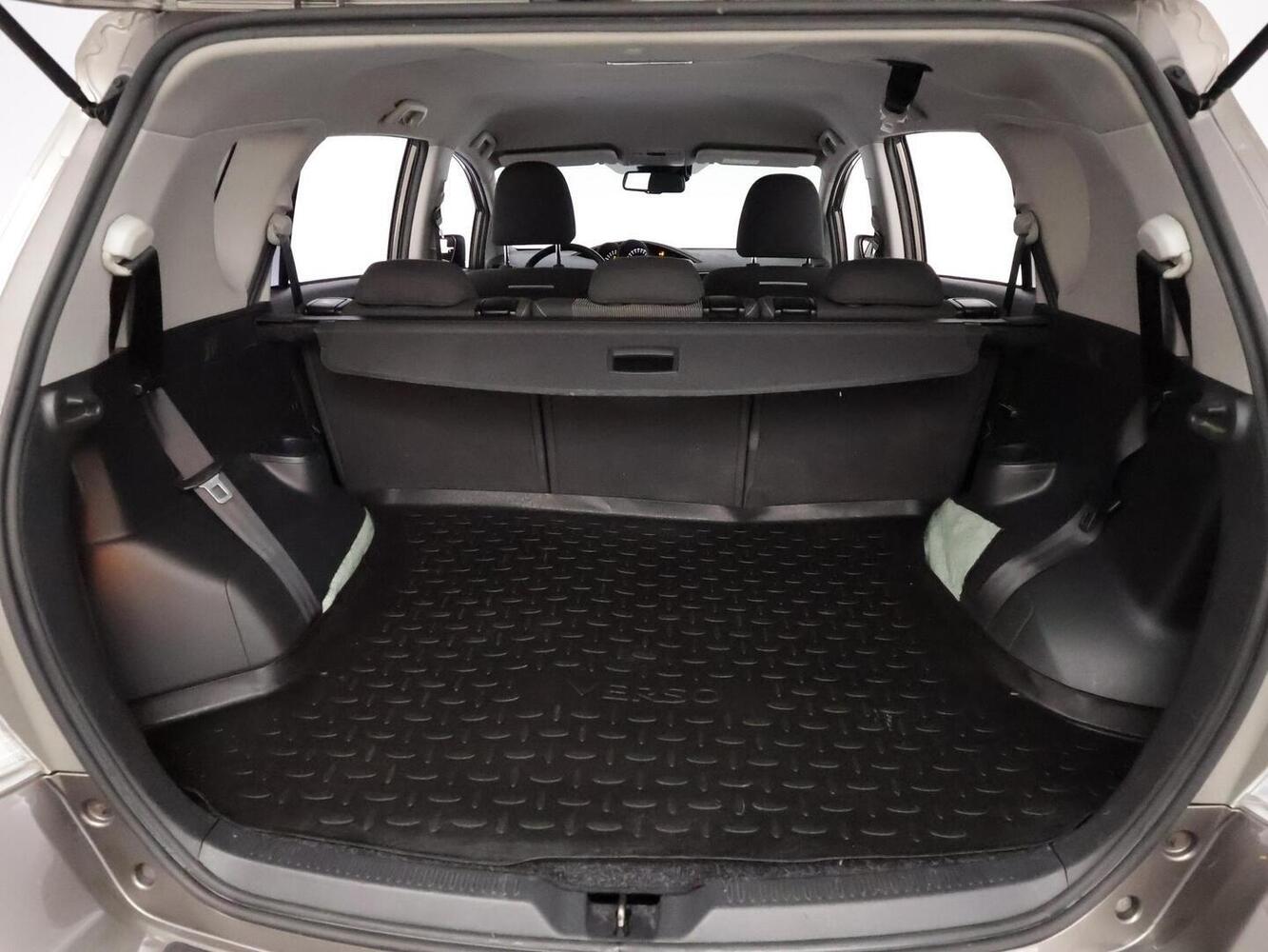 Toyota Verso vaihtoauto