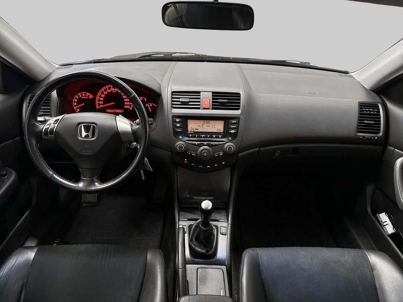 Honda Accord vaihtoauto