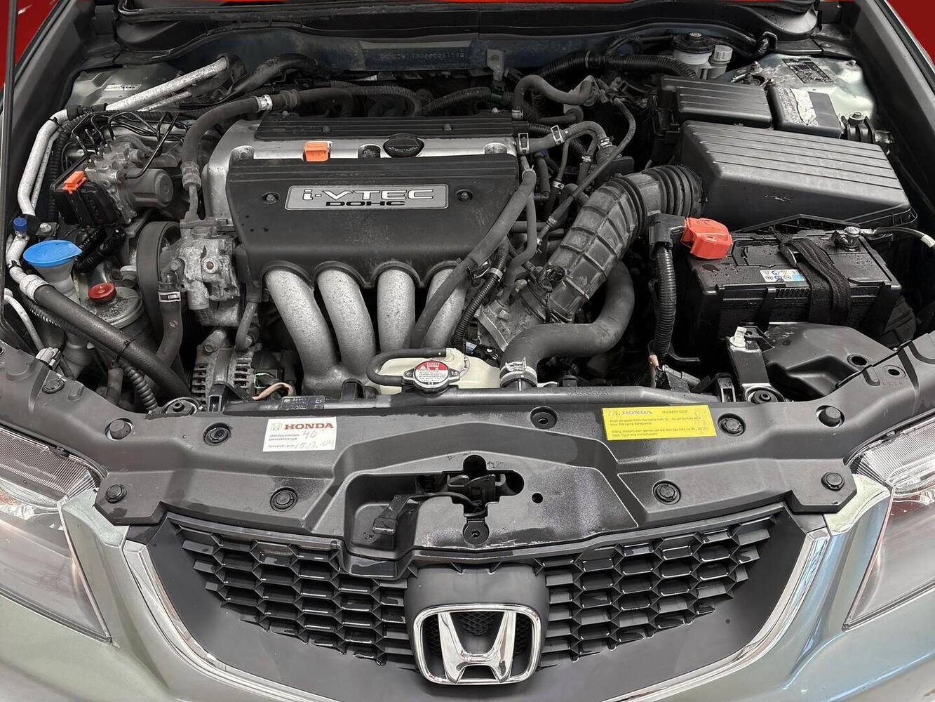 Honda Accord vaihtoauto