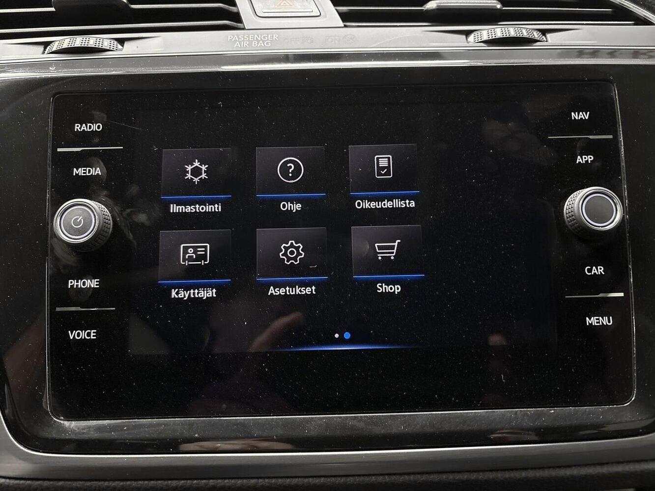 Volkswagen Touran vaihtoauto
