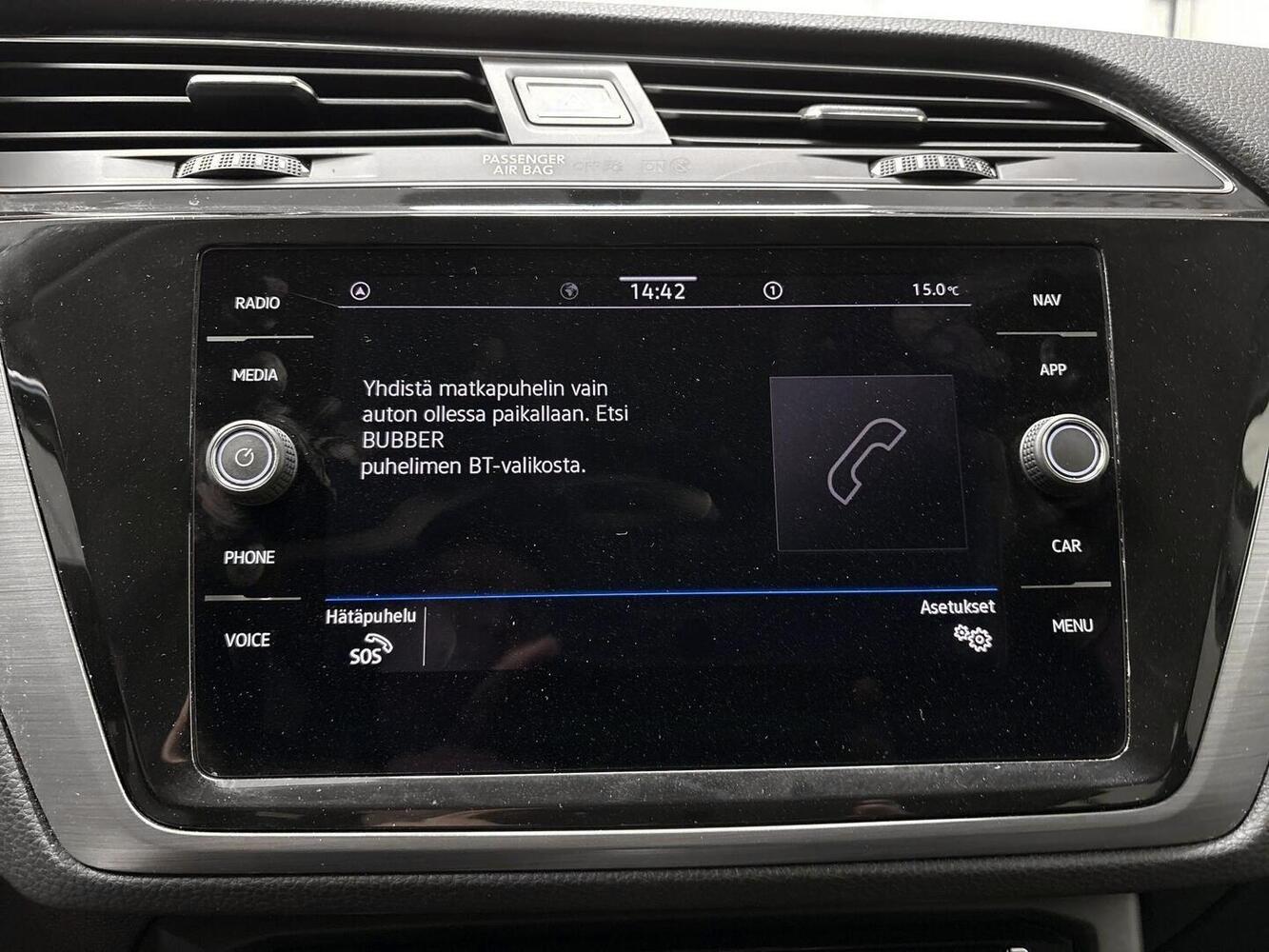Volkswagen Touran vaihtoauto